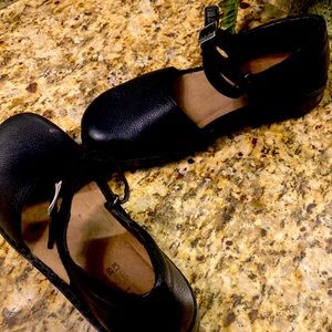 Naot nwot walking shoes